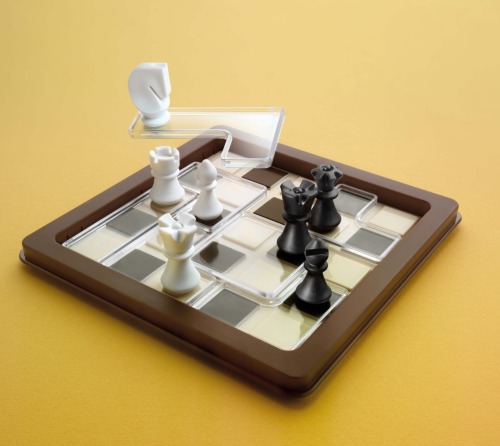 SmartGames-Chess-Peace-srodek-2.jpg